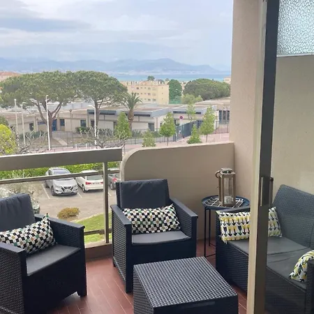 Joli Vue Mer, Piscine, Tennis, Parking Antibes